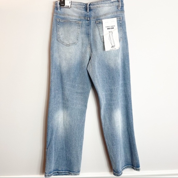 Almost Famous 7 Women's Ripped Distressed Dad Jeans NWT - Picture 5 of 11